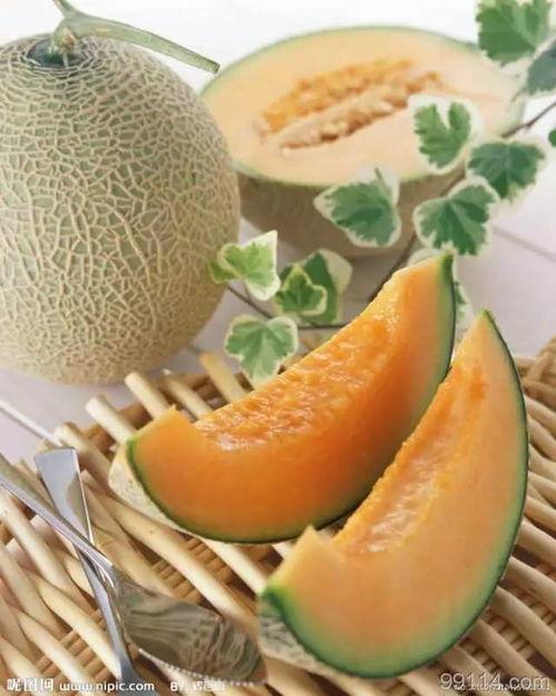 吃哈密瓜又吃菠萝,哈密瓜与菠萝的甜蜜邂逅